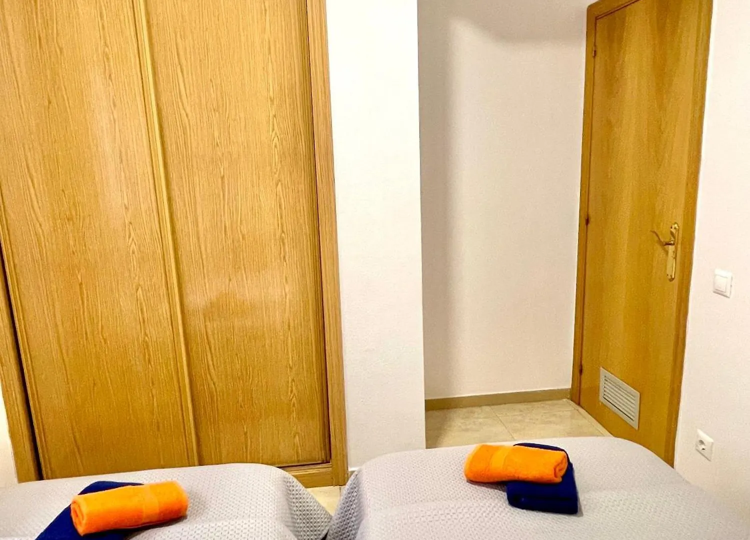 Apartbeach Golden I Muy Luminoso Junto Playa Y Climatizado Salou 0*,